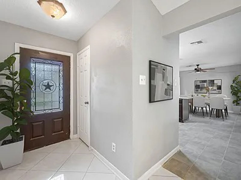 Siêu Phẩm Nhà Đẹp Tại Houston – 4 Phòng Ngủ, Giá Chỉ $265K – Sẵn Sàng Dọn Vào Ở Ngay