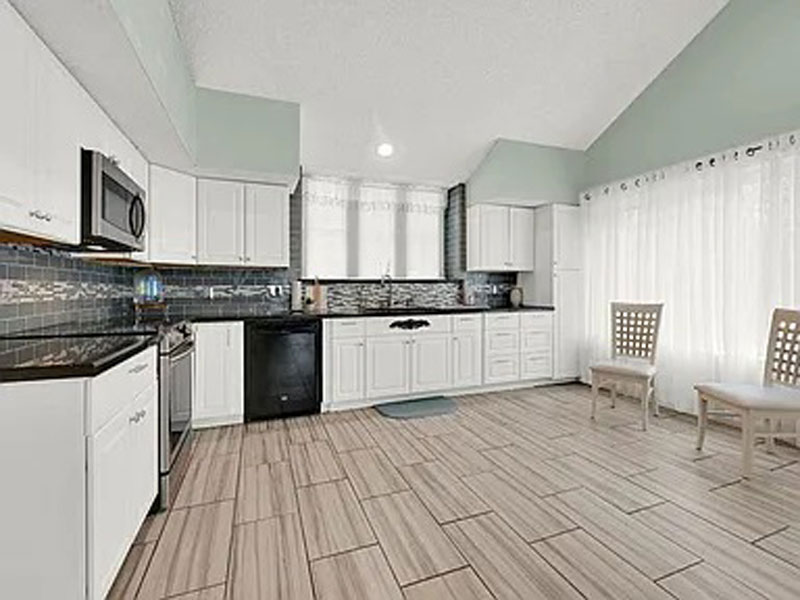 Cơ Hội Vàng: Nhà Đẹp 4 Phòng Ngủ Tại Houston Chỉ $299K – Sở Hữu Ngay Kẻo Lỡ!