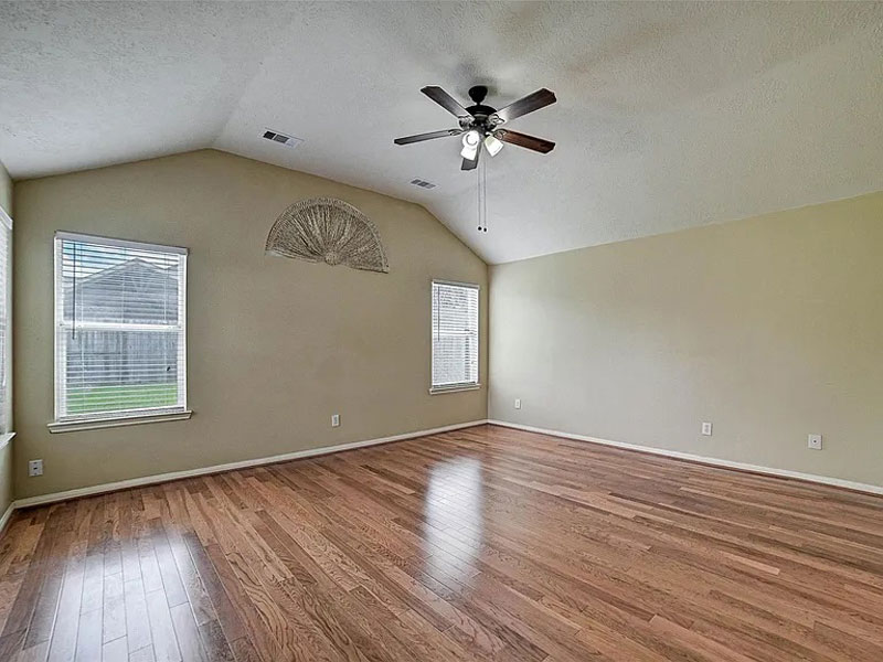 Ngôi Nhà Sang Trọng 4 Phòng Ngủ – Vị Trí Đắc Địa Tại Houston, Chỉ $390,000