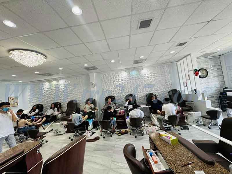 Sang Tiệm Nail Tại Clarksville TN